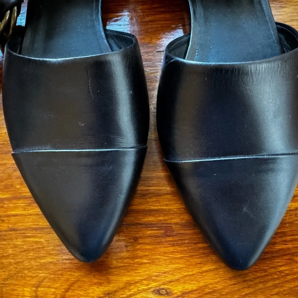 ❤️ NEW JENNI KAYNE BLACK POINTY TOE LEATHER FLATS ANKLE STRAP 7 ITALY - Picture 4 of 10